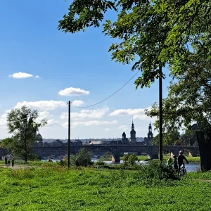 Am Johannstädter Elbufer in Dresden