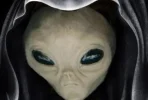 alien mit Kaputze.webp