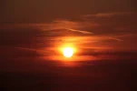 sunset-1365830_1920.webp
