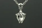 silberschmuck-anhaenger-silber-blume-lotos-gross-haengend.webp