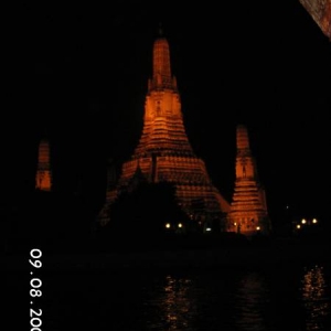 Wat Arun bei Nacht