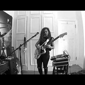TASH SULTANA - NOTION (LIVE BEDROOM RECORDING)