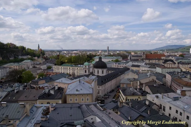 ber den Dchern von Salzburg, Ausblick vom Kapuzinerberg