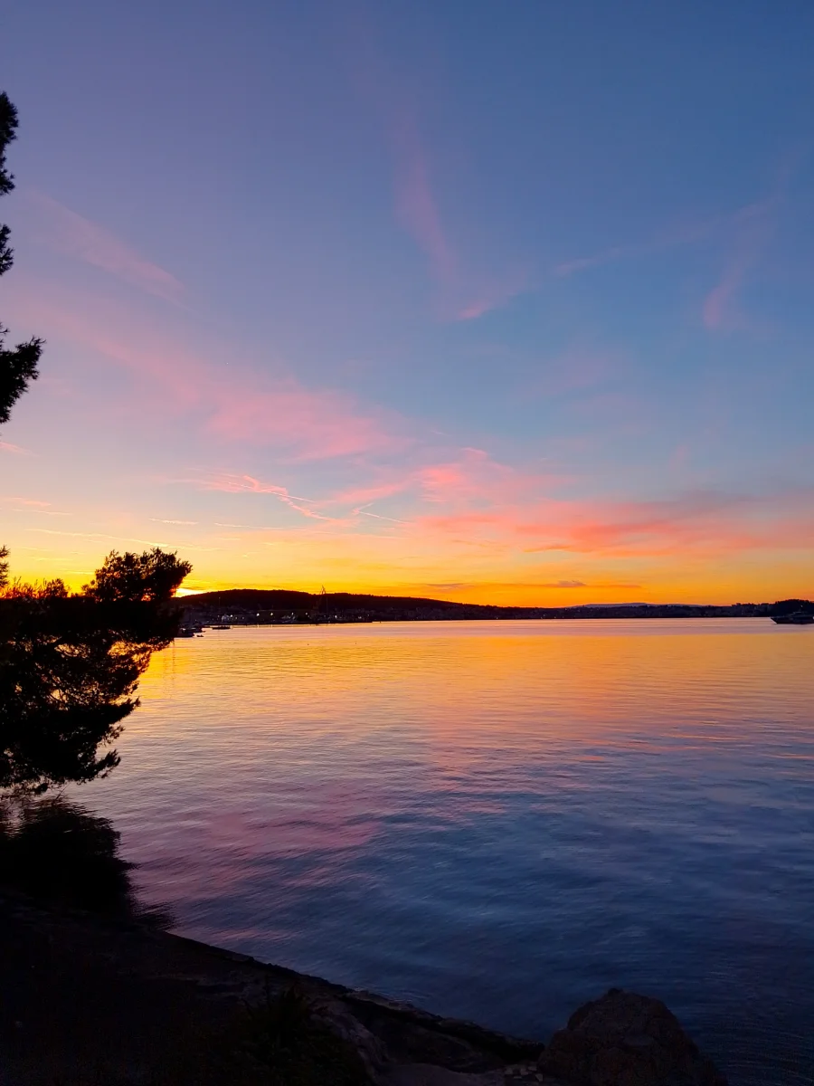 IMG_20251012_064718_HDR.webp