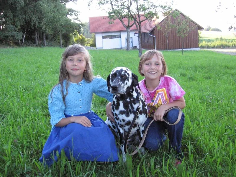 Jana + Julia Gastkinder aus Weissrussland mit Aika