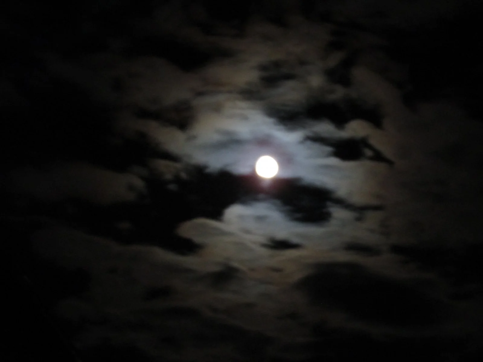 Mond AT_20160616_0047