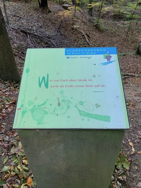 schöpfungsweg Stein Säule.jpg