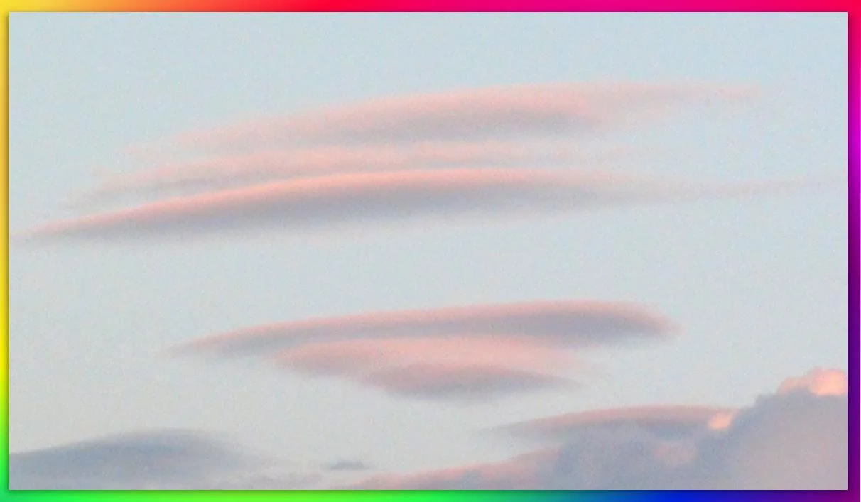 Ufo Wolke-.JPG