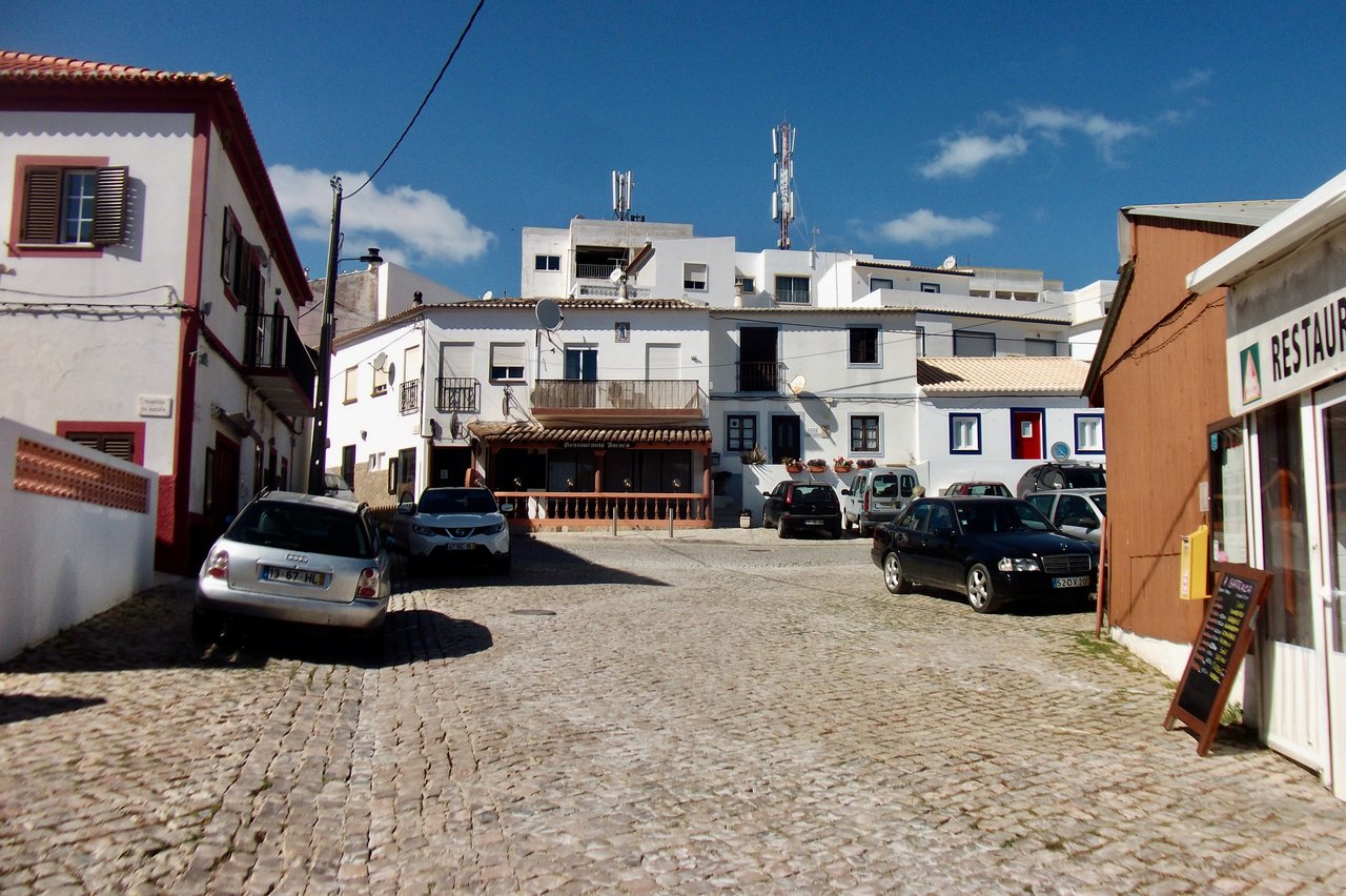 35429647mp.jpg