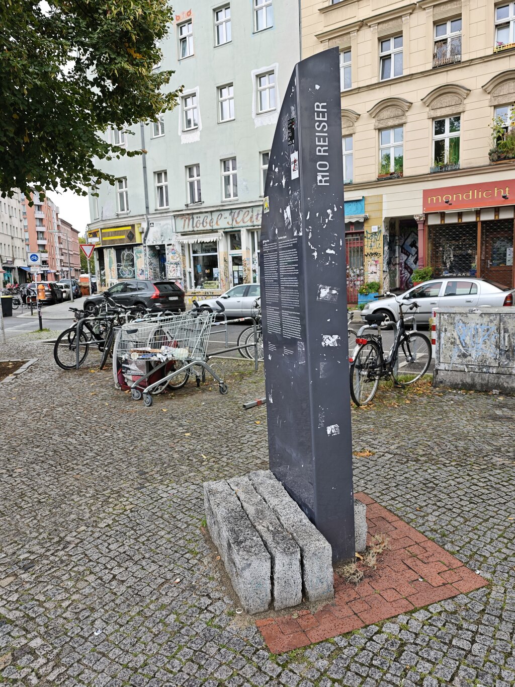 50049373tv.jpg