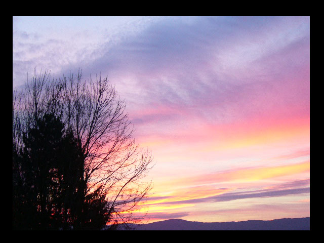 Colours_In_The_Sky_by_Elektro_Hexe.jpg