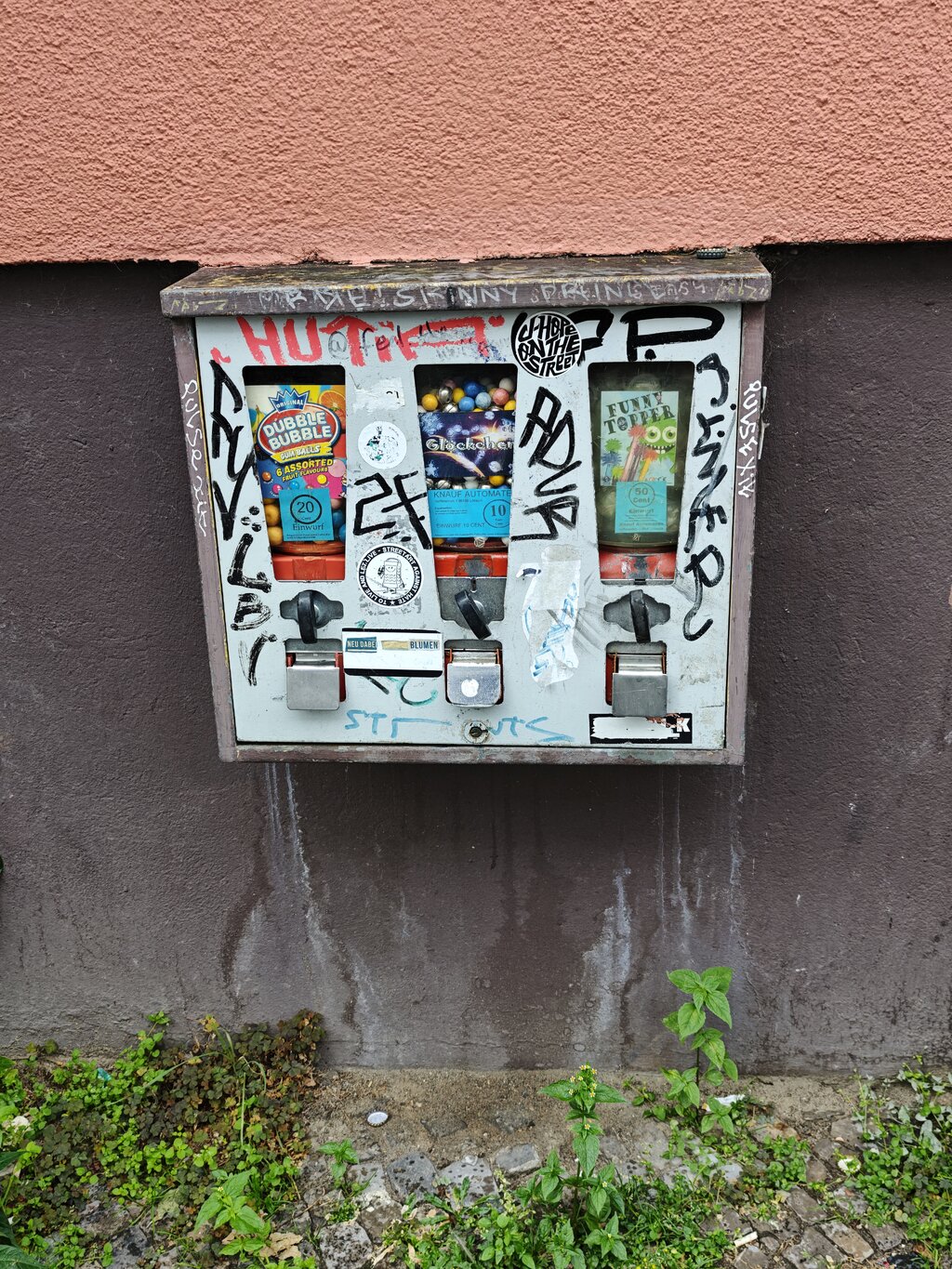50049331bw.jpg
