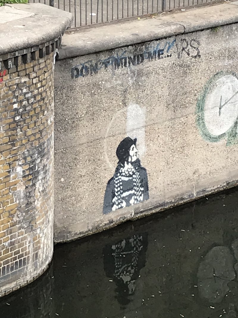 43437551po.jpg