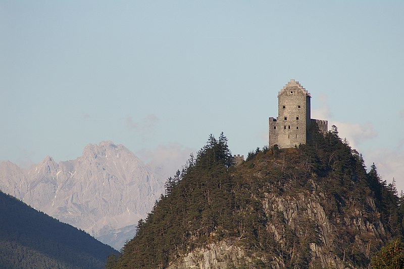 800px-Kronburg.JPG