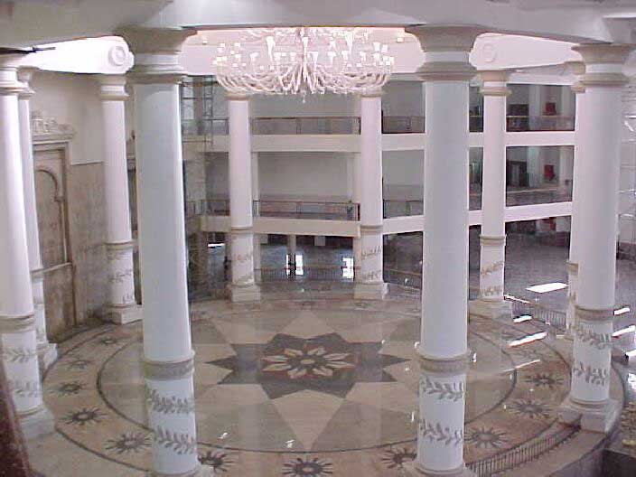 foyer2.jpg